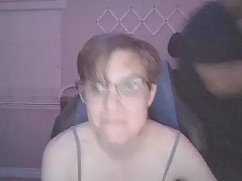 Snapshot of KaliSnow199623 chatting on 02/03/25, 02:14 KaliSnow199623 online show from 02/03/25, 02:14