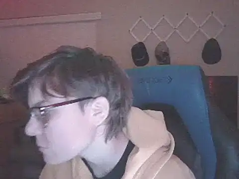 Snapshot of KaliSnow199623 chatting on 02/13/25, 05:05 KaliSnow199623 online show from 02/13/25, 05:05