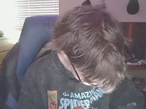 Snapshot of KaliSnow199623 chatting on 02/13/25, 09:17 KaliSnow199623 online show from 02/13/25, 09:17