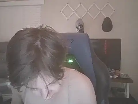 Snapshot of KaliSnow199623 chatting on 02/19/25, 07:50 KaliSnow199623 online show from 02/19/25, 07:50