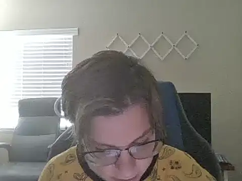 Snapshot of KaliSnow199623 chatting on 02/19/25, 09:58 KaliSnow199623 online show from 02/19/25, 09:58