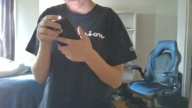 Snapshot of KaliSnow199623 chatting on 09/21/25, 08:21 KaliSnow199623 online show from 09/21/25, 08:21