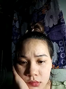 Ngoc-Trinh online show from 12/04/24, 03:10