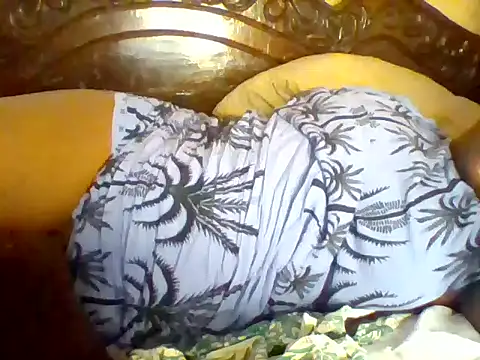 Snapshot of missarpie chatting on 05/18/26, 09:42 missarpie online show from 05/18/26, 09:42
