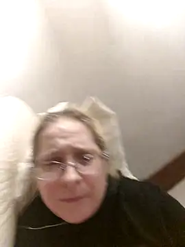 Snapshot of Icedcoffee2024 chatting on 02/25/25, 12:47 Icedcoffee2024 online show from 02/25/25, 12:47