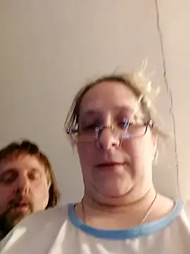 Snapshot of Icedcoffee2024 chatting on 03/22/25, 02:37 Icedcoffee2024 online show from 03/22/25, 02:37