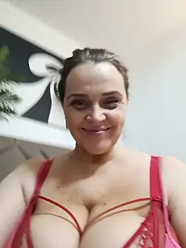 hugebobbs online show from 03/06/26, 05:48