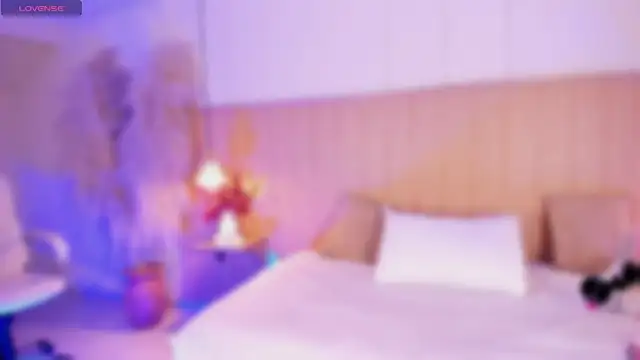 Snapshot of MelissaKarterrs chatting on 03/26/26, 12:00 MelissaKarterrs online show from 03/26/26, 12:00