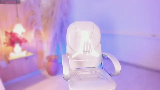 Snapshot of MelissaKarterrs chatting on 04/04/26, 12:13 MelissaKarterrs online show from 04/04/26, 12:13