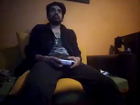 Snapshot of Angel_Coronel chatting on 02/06/25, 05:14 Angel Coronel online show from 02/06/25, 05:14