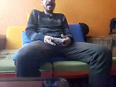 Snapshot of Angel_Coronel chatting on 02/11/25, 04:46 Angel Coronel online show from 02/11/25, 04:46