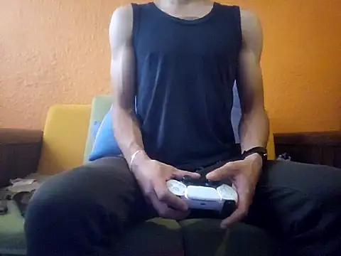 Snapshot of Angel_Coronel chatting on 02/12/25, 11:41 Angel Coronel online show from 02/12/25, 11:41