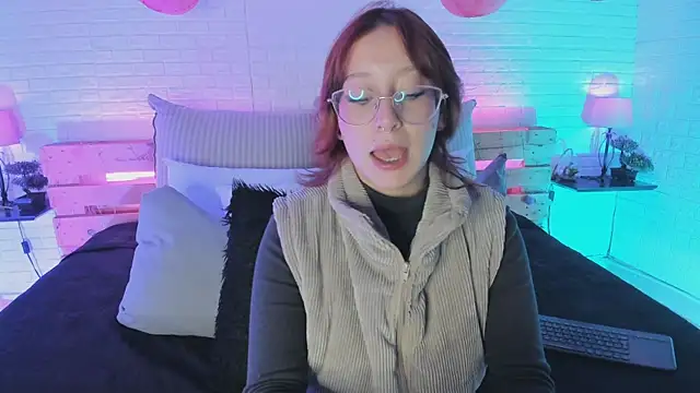 sofi bakerr online show from 03/06/25, 11:36