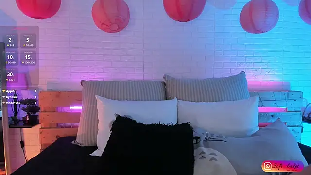 sofi bakerr online show from 03/21/25, 03:02