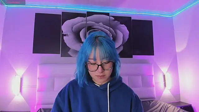 sofi bakerr online show from 09/11/25, 11:32