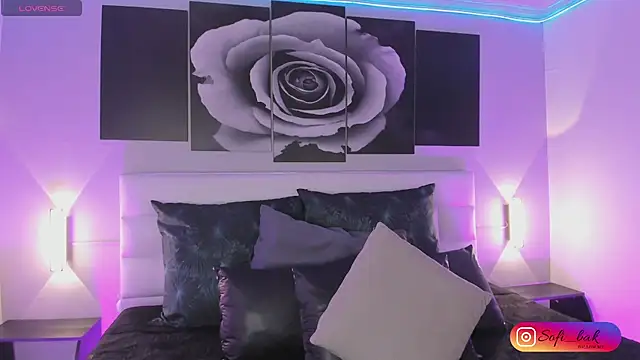 sofi bakerr online show from 09/29/25, 11:37