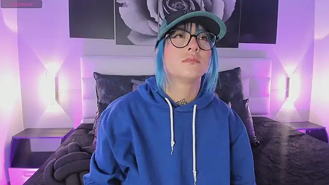 sofi bakerr online show from 10/18/25, 11:33