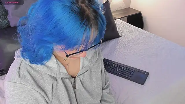 sofi bakerr online show from 11/07/25, 11:43