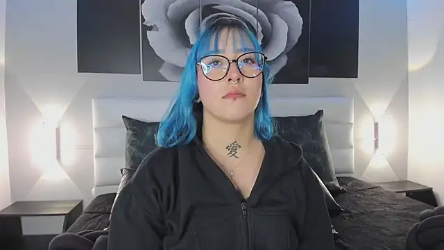 sofi bakerr online show from 12/03/25, 11:41