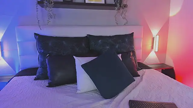 sofi bakerr online show from 02/10/26, 07:07