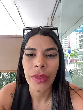 Snapshot of DaryRos chatting on 01/04/25, 04:22 DaryRos online show from 01/04/25, 04:22