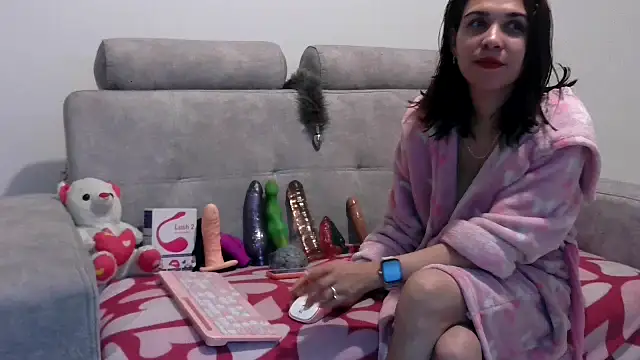 PenelopeHot 91 online show from 12/18/25, 10:16