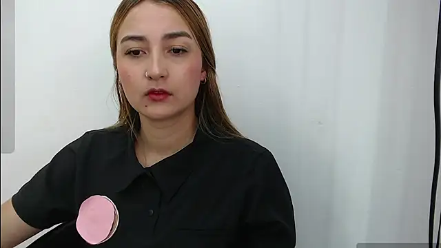 salome  lopez  online show from 11/21/25, 01:54