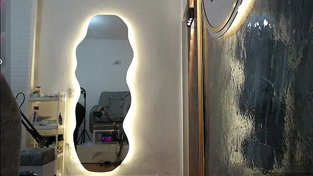 salome  lopez  online show from 12/03/25, 03:43