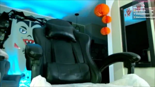 tevenwhiite online show from 10/26/25, 05:13