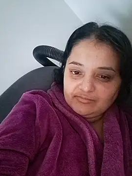 sarahhh1987 online show from 12/14/25, 10:42