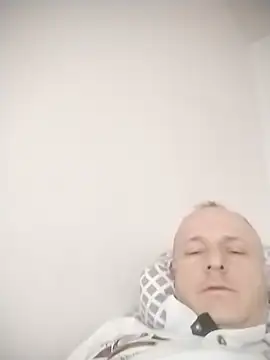 Snapshot of Singlepennis chatting on 03/23/25, 06:05 Singlepennis online show from 03/23/25, 06:05