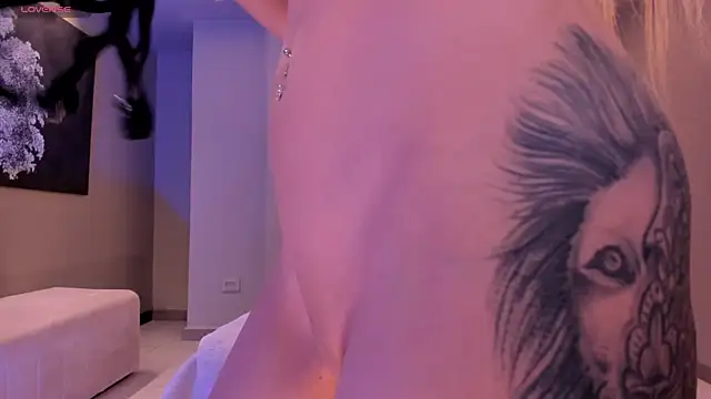 HannaConnor  online show from 02/10/25, 03:13