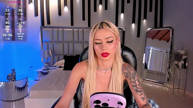 HannaConnor  online show from 04/03/26, 07:45