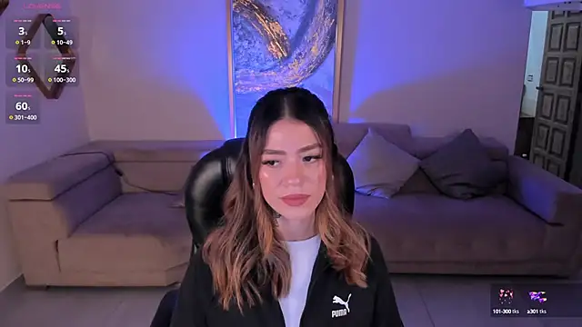 ViolettHansson online show from 02/25/25, 09:24