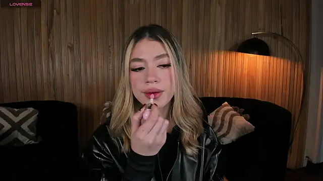 ViolettHansson online show from 01/17/26, 11:26