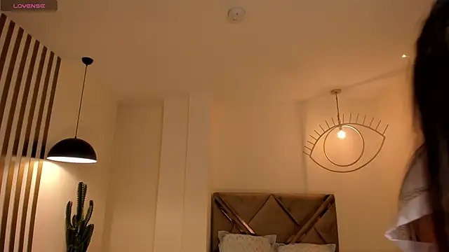 AliceHarper  online show from 12/04/25, 05:32