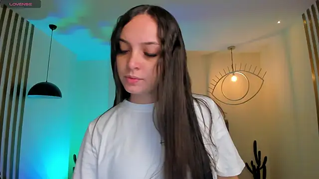 AliceHarper  online show from 12/17/25, 06:25