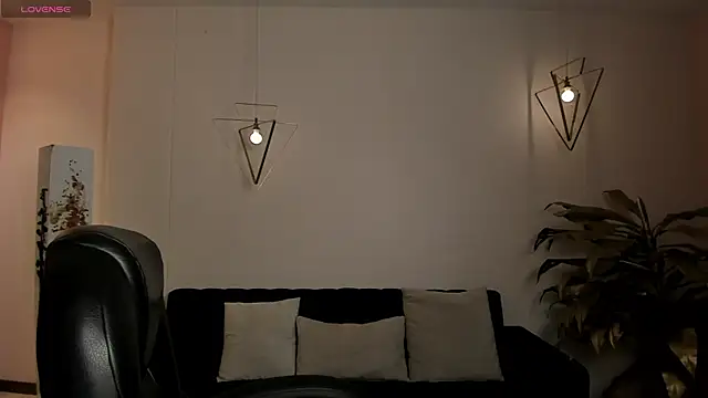 AliceHarper  online show from 05/13/26, 10:17