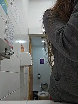 mmmVirginia online show from 10/25/25, 03:40