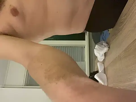 feetlover3611 online show from 12/14/24, 04:20