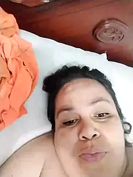 Snapshot of lunanataly chatting on 11/21/25, 01:15 lunanataly online show from 11/21/25, 01:15