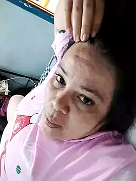 Snapshot of lunanataly chatting on 11/28/25, 03:36 lunanataly online show from 11/28/25, 03:36