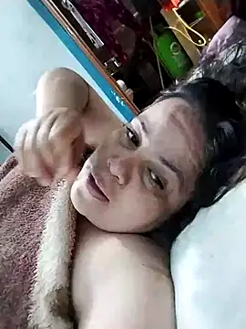 Snapshot of lunanataly chatting on 11/30/25, 01:20 lunanataly online show from 11/30/25, 01:20