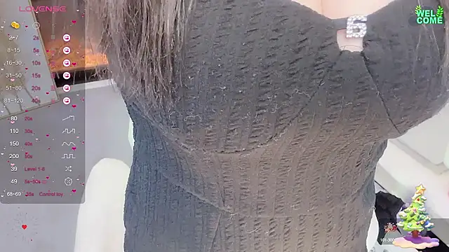 Snapshot of Kiss-18 chatting on 01/19/25, 12:17 Kiss-18 online show from 01/19/25, 12:17