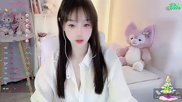 Snapshot of Kiss-18 chatting on 03/07/25, 01:40 Kiss-18 online show from 03/07/25, 01:40