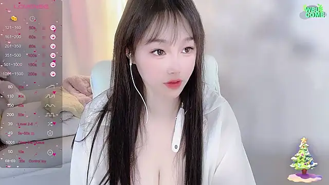 Snapshot of Kiss-18 chatting on 03/17/25, 04:33 Kiss-18 online show from 03/17/25, 04:33