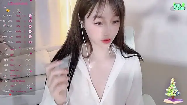 Snapshot of Kiss-18 chatting on 03/18/25, 04:04 Kiss-18 online show from 03/18/25, 04:04