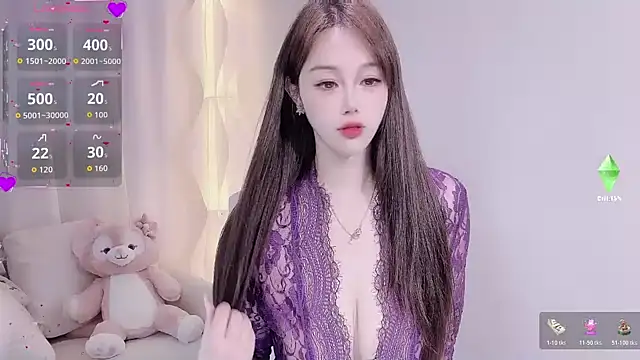 Snapshot of Kiss-18 chatting on 10/21/25, 12:17 Kiss-18 online show from 10/21/25, 12:17