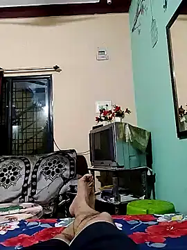 Snapshot of roadtucker123 chatting on 02/03/25, 03:17 roadtucker123 online show from 02/03/25, 03:17