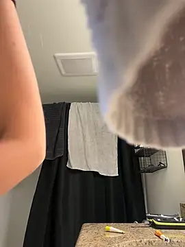 Snapshot of jungleangel chatting on 03/21/25, 06:40 jungleangel online show from 03/21/25, 06:40